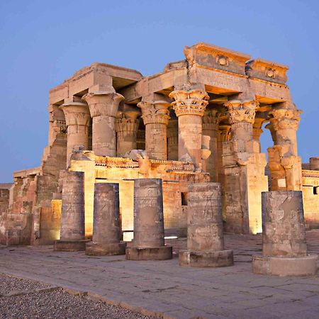 Aswan To Luxor 3 Nights Nile Cruise Every Friday 外观 照片